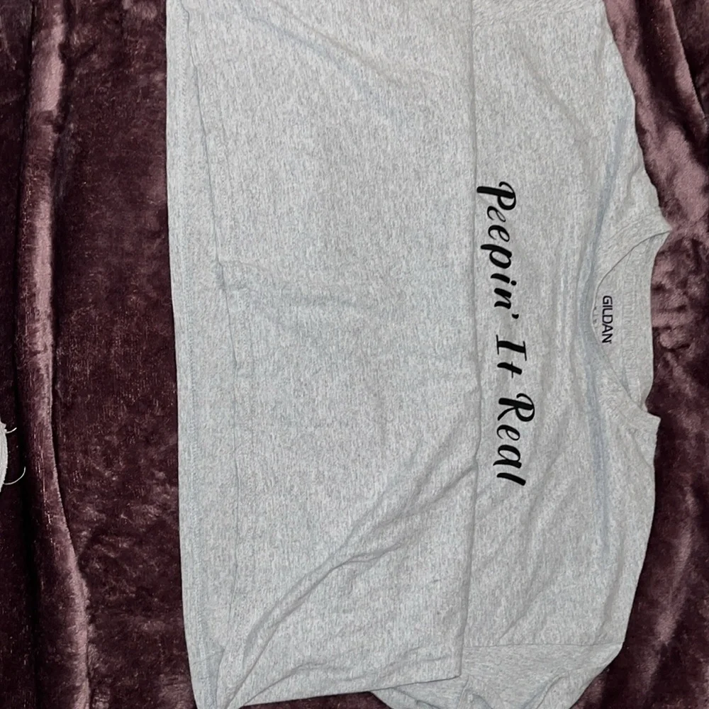 Easter shirt Peepin’ It Real gray 22” pit to pit ~ 24-25 length - Picture 6 of 10
